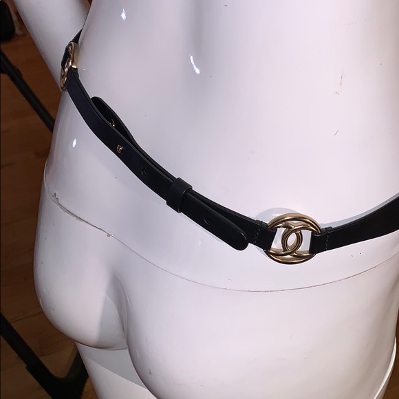 Authentic Chanel brand new with tags 4 CC buckles belt. Smart all over design. - Picture 11 of 11